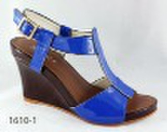 Adorable shining blue T-bar lady shoe, good qualit