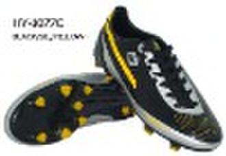 OUTDOOR SOCCER SHOES