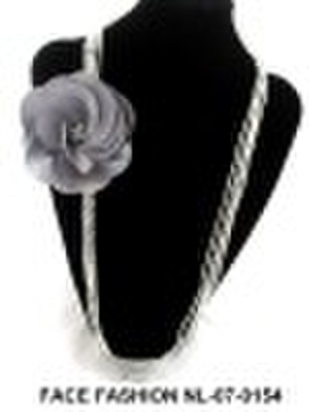 fashion necklace