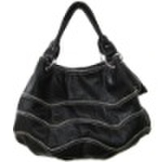 woman hobo handbag