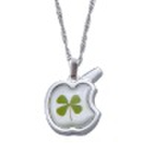 four leaf clover necklaces