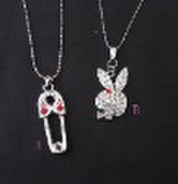 Cute rhinestone necklace