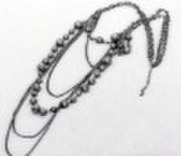 chain necklace / costume jewellery