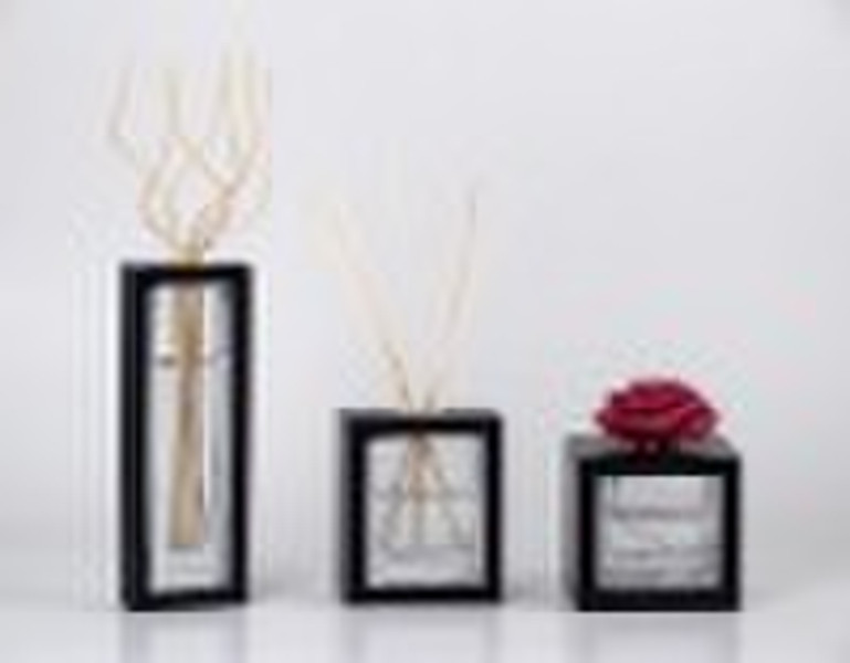 Unique reed diffuser set with wood frame