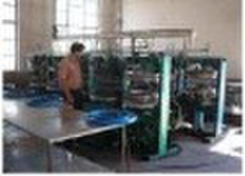 Rubber vulcanizing machine