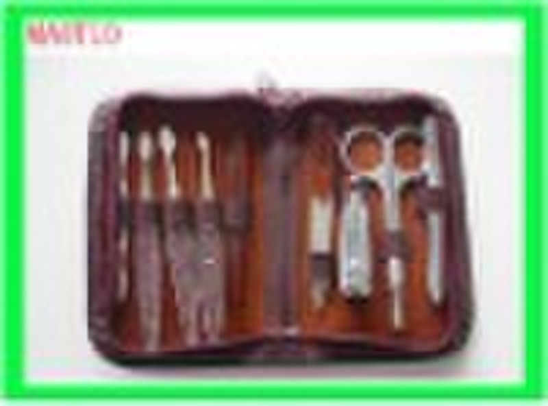 manicure tool set