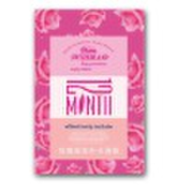 Whitening & Moisturizing Facial Mask