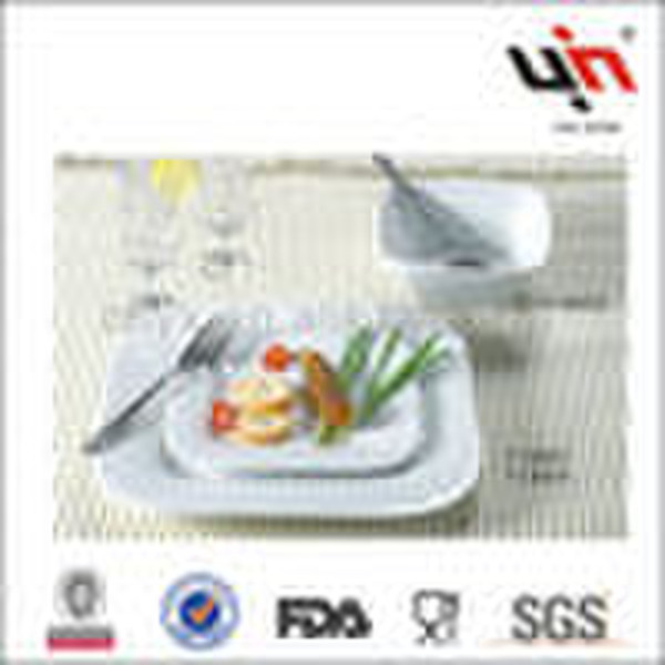 Porcelain dinner set