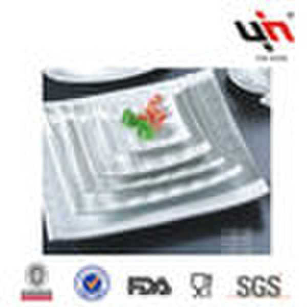 Porcelain dinner plate