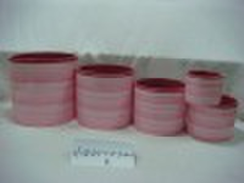 ceramic flower pot / planter