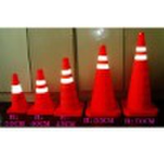 retractable reflective traffic cone for roadway