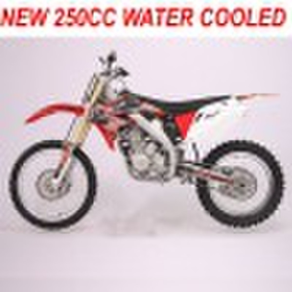 Water cooled 250cc dirt bike