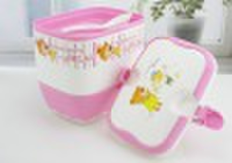 Plastic food container lunch box