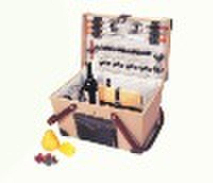 picnic suitcase for 4 persons