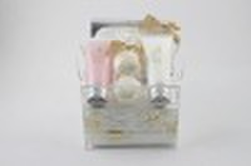 bath gift set with wire basket