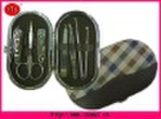 MANICURE SET