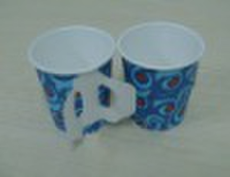 Hot drinking disposable paper cup