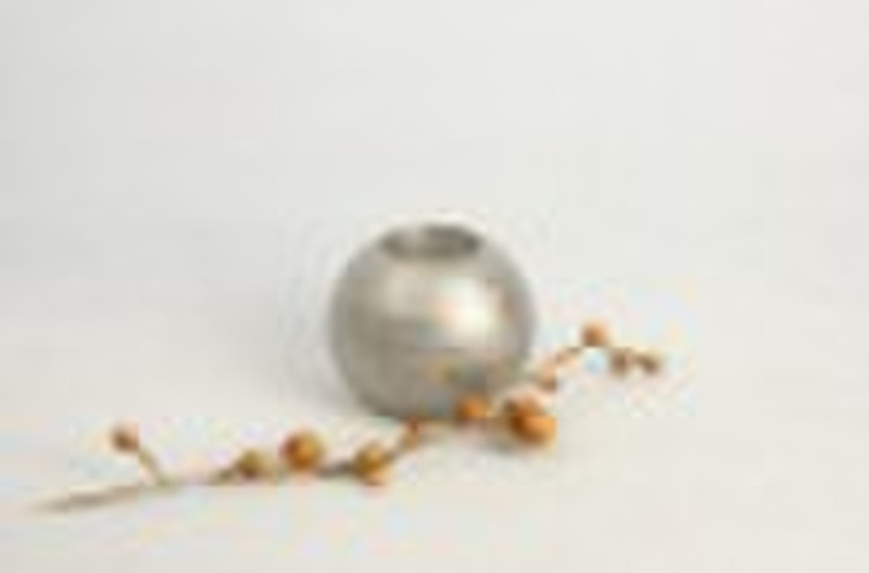 round metalic silver candle holder