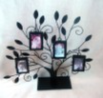 metal photo tree with family members pic
