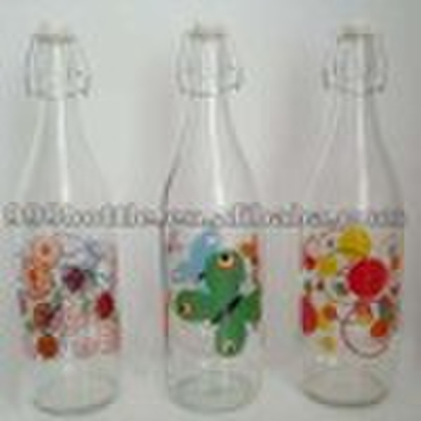 beverage bottle with swing cap