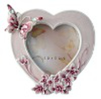 Polyresin Heart Shape 3x3 Photo Frame With Pewter