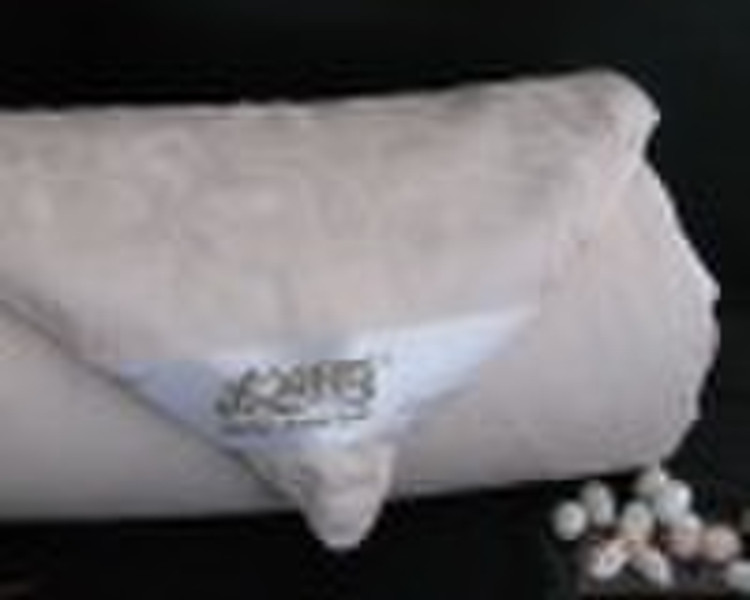 100% silk  quilt