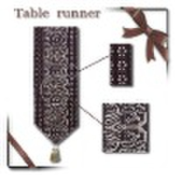 silk table runner