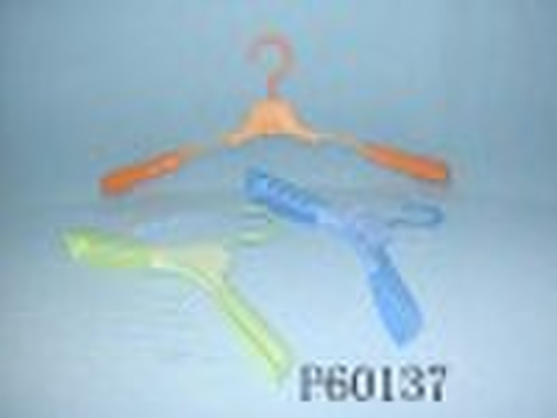 Flexible Suits Hanger