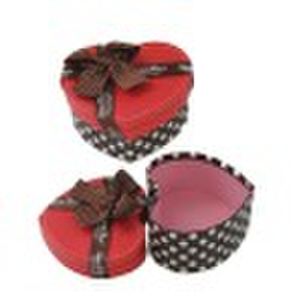 heart shaped gift paper box