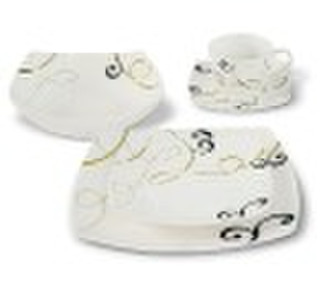 Porcelain dinner set