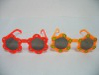 Flower-shape kids sunglasses