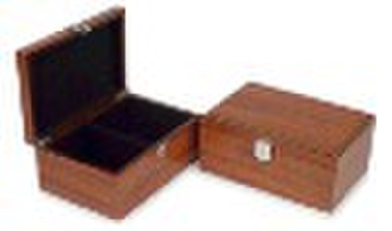 WOODEN BOX