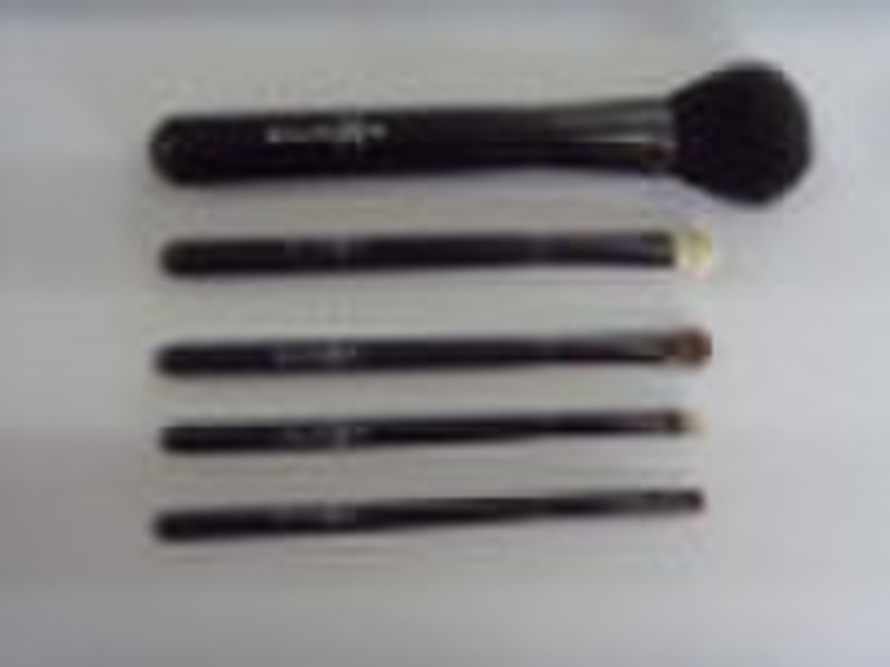 make up brush