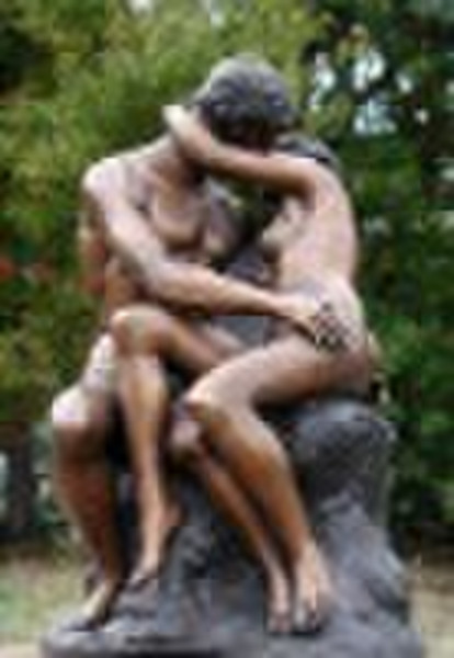 Bronze Statue of kiss sculpture