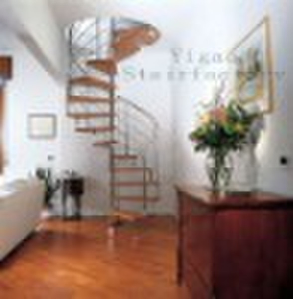 Wendeltreppe mit Holzstufen 9002-13