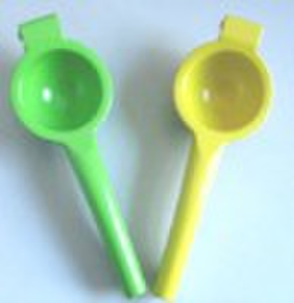 lemon squeezer