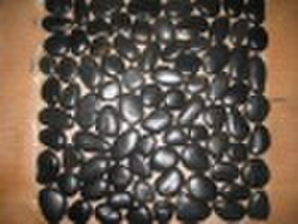 Black mesh pebble tile