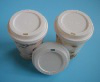 Paper cup with lid