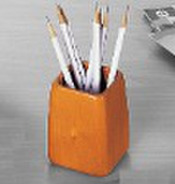 Victoria Wooden Pen Holder