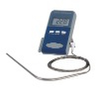 digital  thermometer