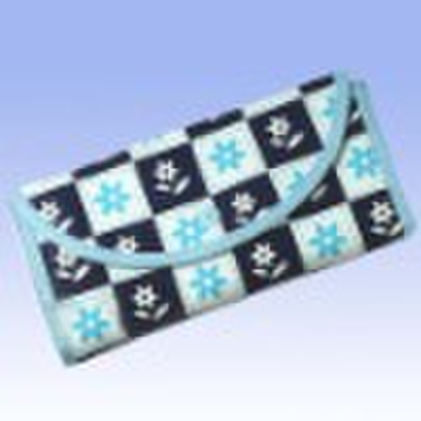 Non-woven shopping bags