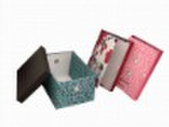 Foldable gift packaging box