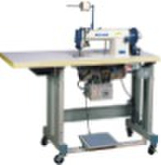 Automatic lubrication toecap creasing machine