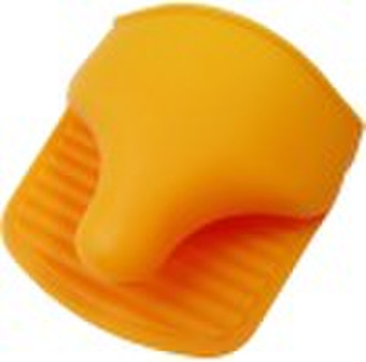 new silicone oven mitts