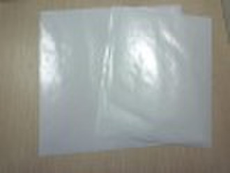 Self adhesive pearlised film