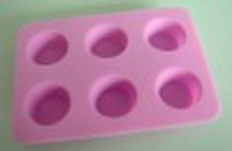 Silicone ice cube tray