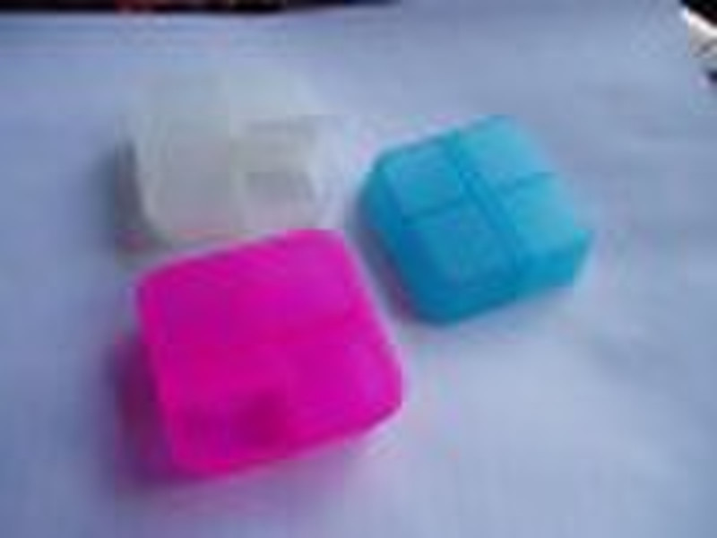 4 compartments plastic  pill box