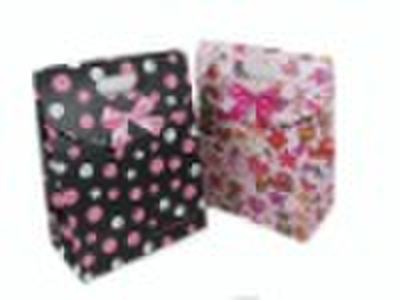 Charming shopping paper bag