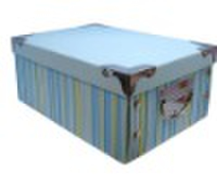 Folding storage box