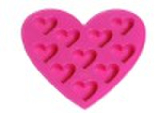 silicone heart-shaped ice mold